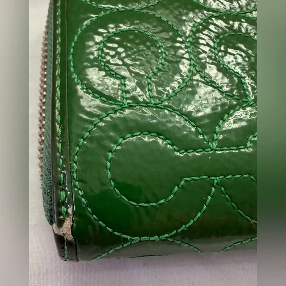 Coach Legacy Patent Leather Green Quilted Zip Around Purse Wallet Wristlet Y2K - Picture 3 of 6
